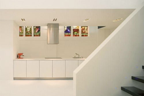 la cuisine blanche du loft