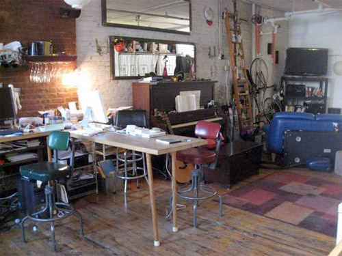 Piano dans le loft bohème