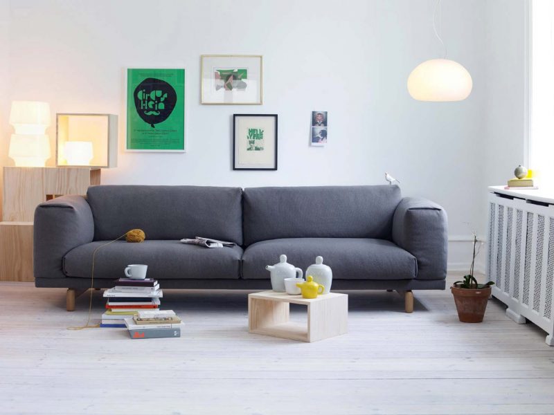 Conseils et astuces pour créer une déco scandinave Deco salon rose pale blanc gris