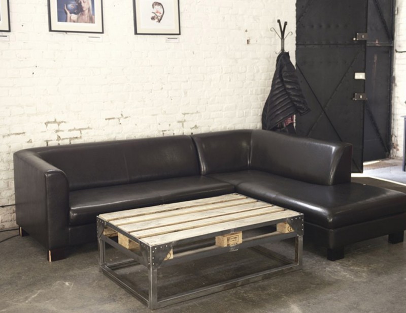 Table en palette pour une déco esprit loft