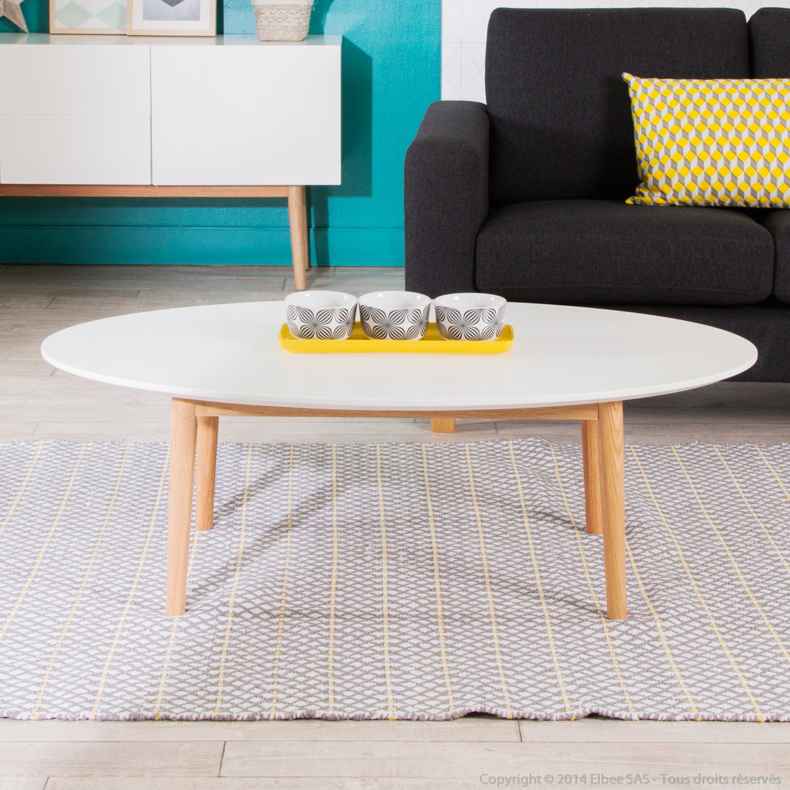 Table basse ovale avec plateau blanc