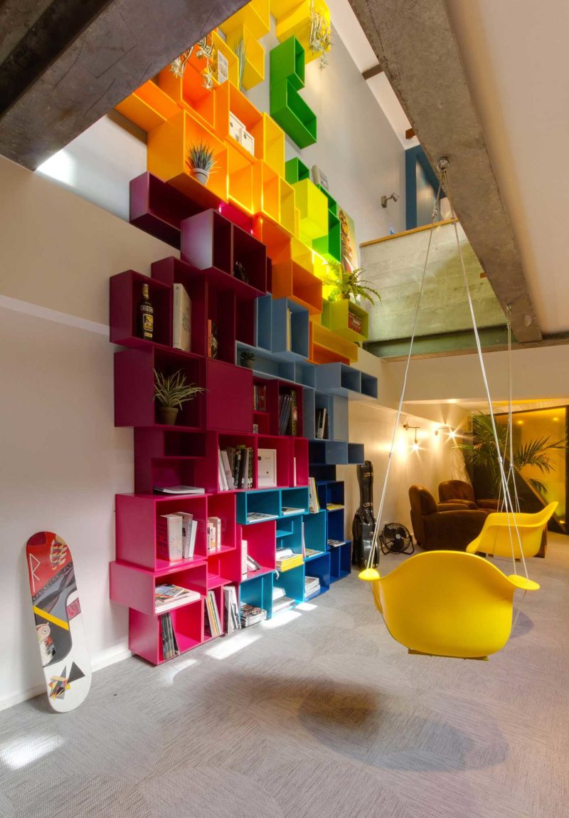 Étagère sur mesure modulable colorée cubit