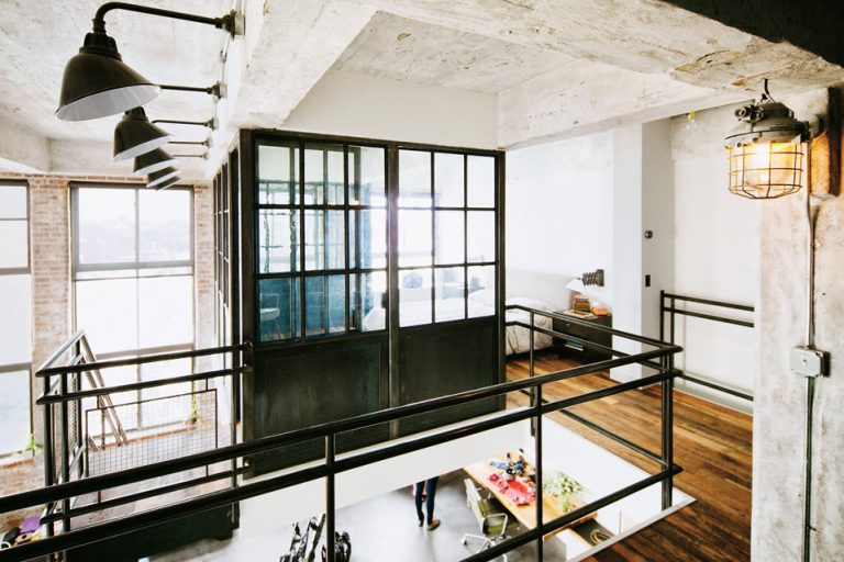 Verrière d'atelier : 9 idées déco pour un intérieur lumineux