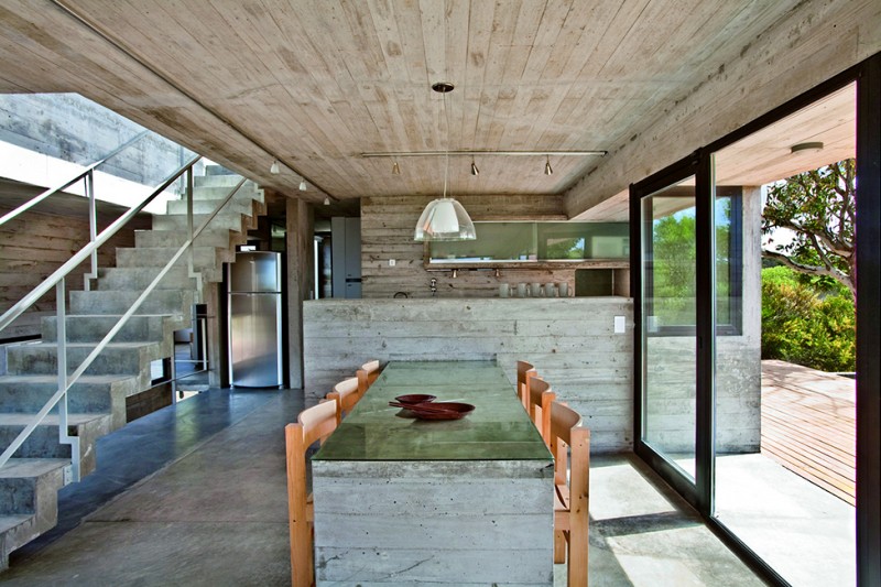 Maison-en-beton-en-argentine-09