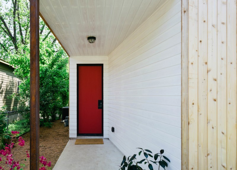 Porte rouge