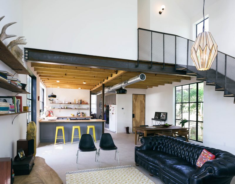 Maison avec mezzanine en métal