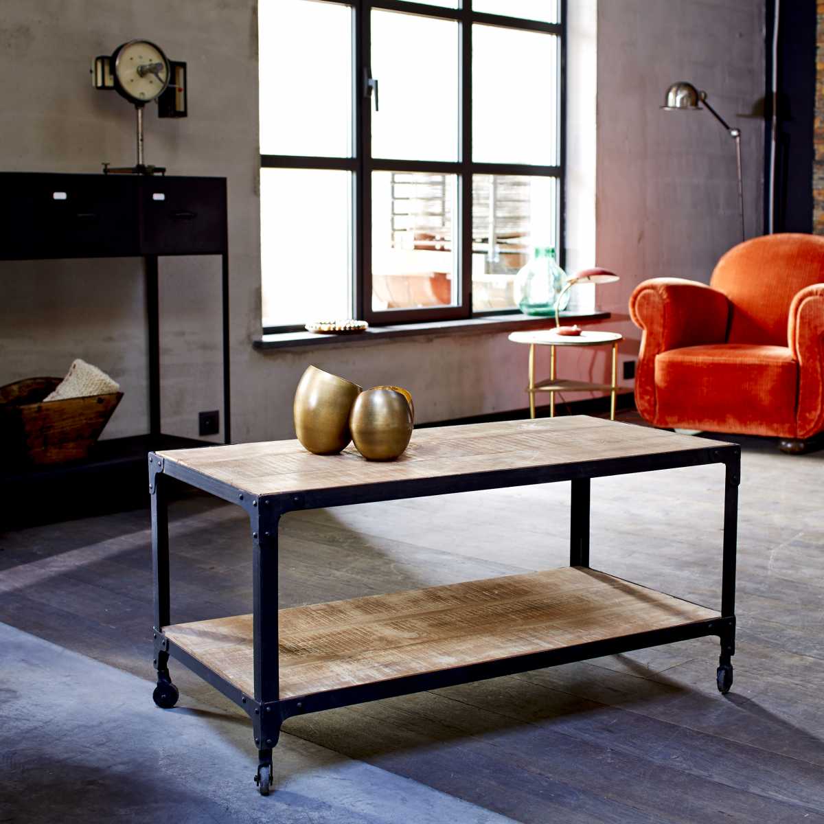 Table basse en métal et bois de style industriel tikamoon