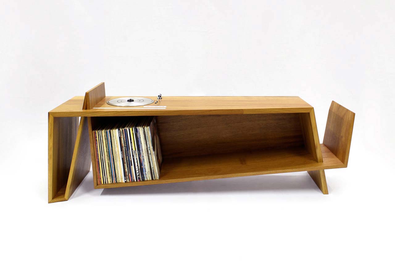 Meuble avec platine vinyle intégrée