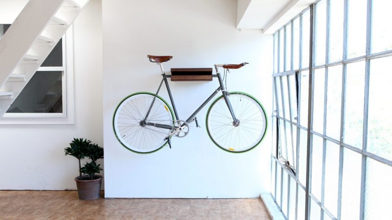 Etagère à vélo en bois