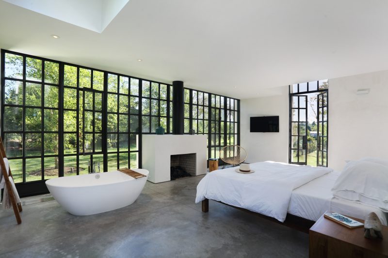 Chambre avec baignoire