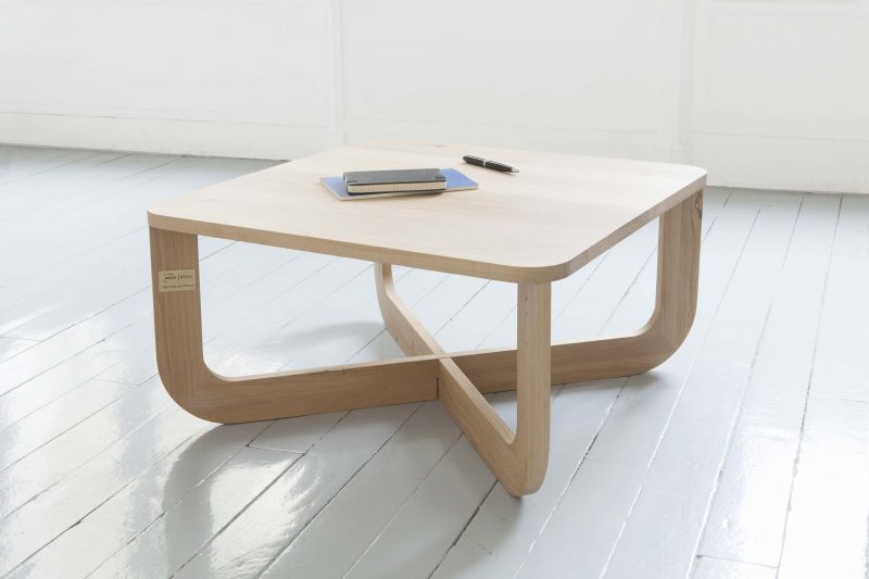 Table basse sur mesure en bois