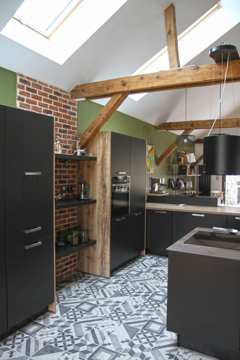 Cuisine noire et bois 