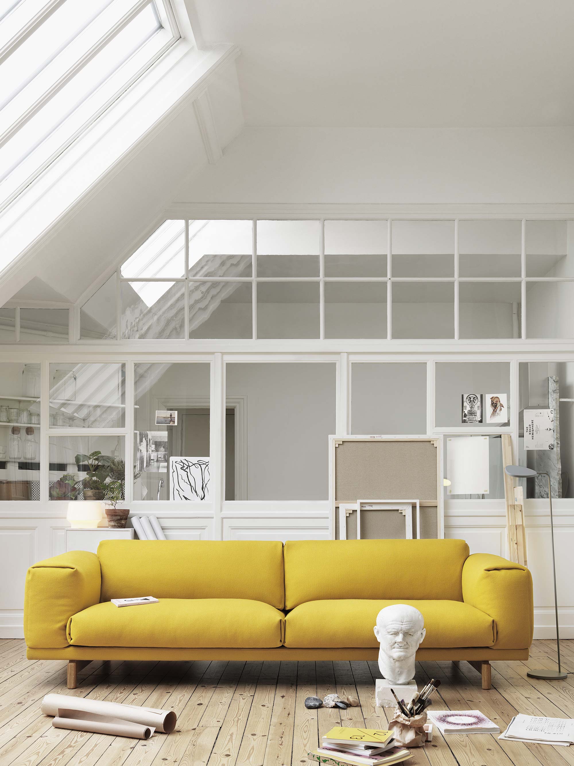Canapé jaune : 26 idées déco pour le salon