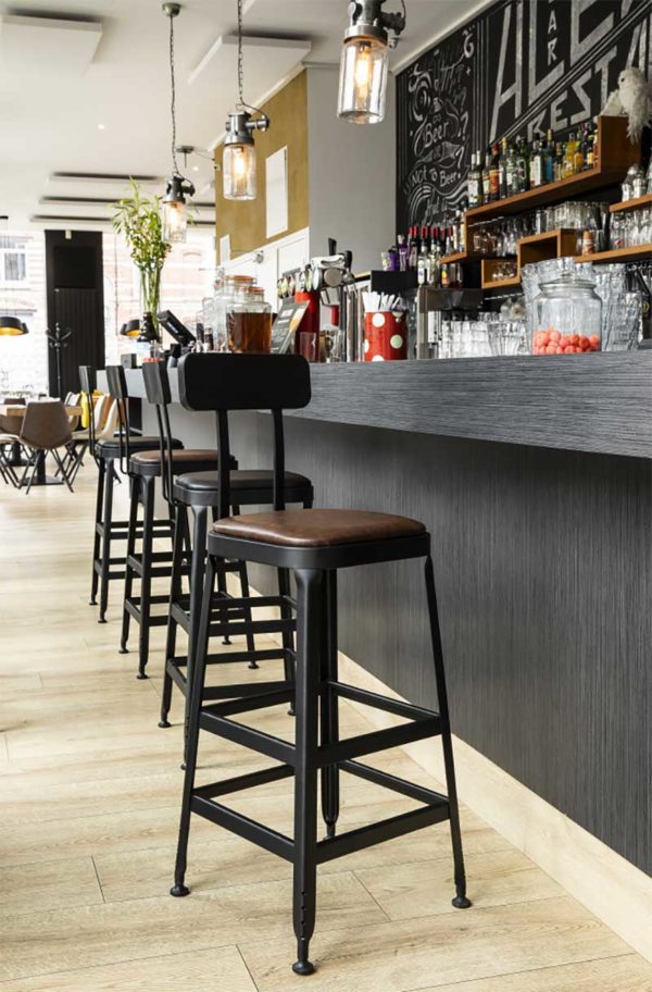 Tabouret de bar industriel  28 idées déco pour la cuisine