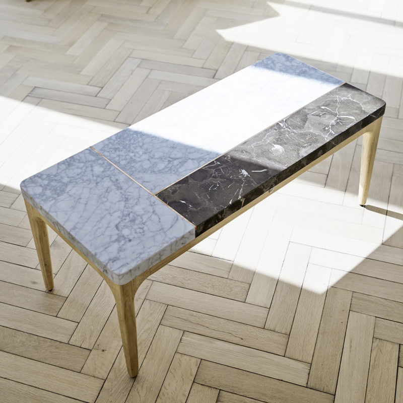 Table basse en chene et marbre