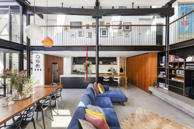 Loft avec mezzanine