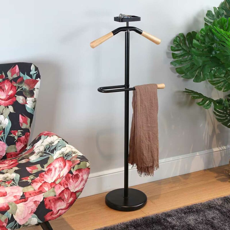 Valet moderne avec vide-poches : ranger ses vêtement avec style !