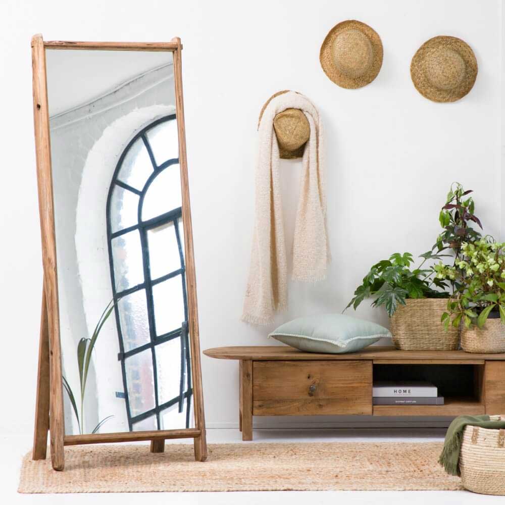 Miroir sur pied : 20 idées déco du psyché au modèle fixe