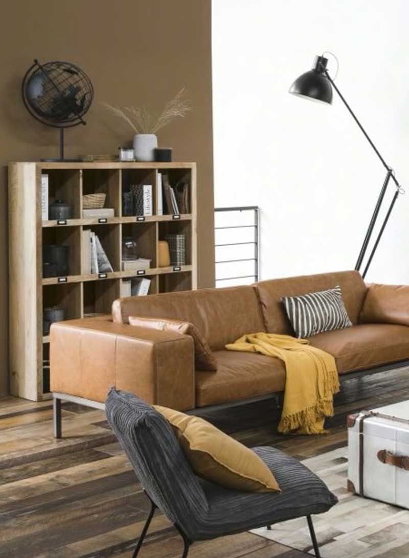 Bibliothèque en bois style industriel pour le salon
