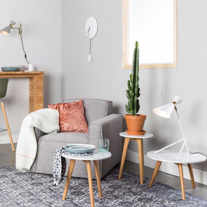 Petites tables basses bois et marbre blanc