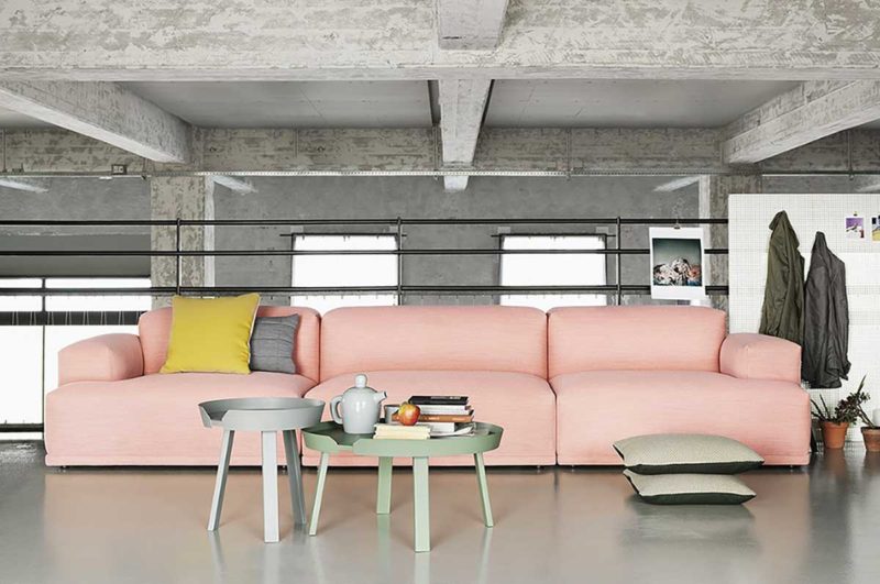 Canapé rose poudre style contemporain