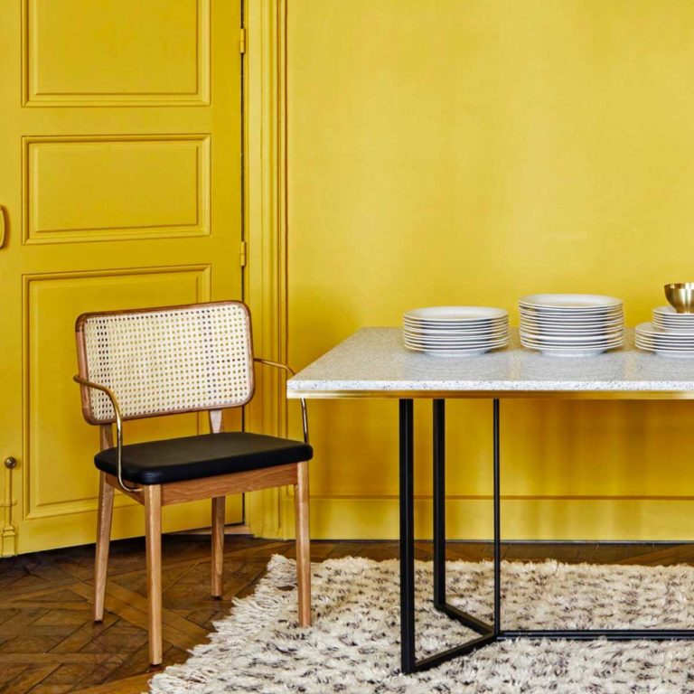 Chaise en cuir : 20 assises au style élégant