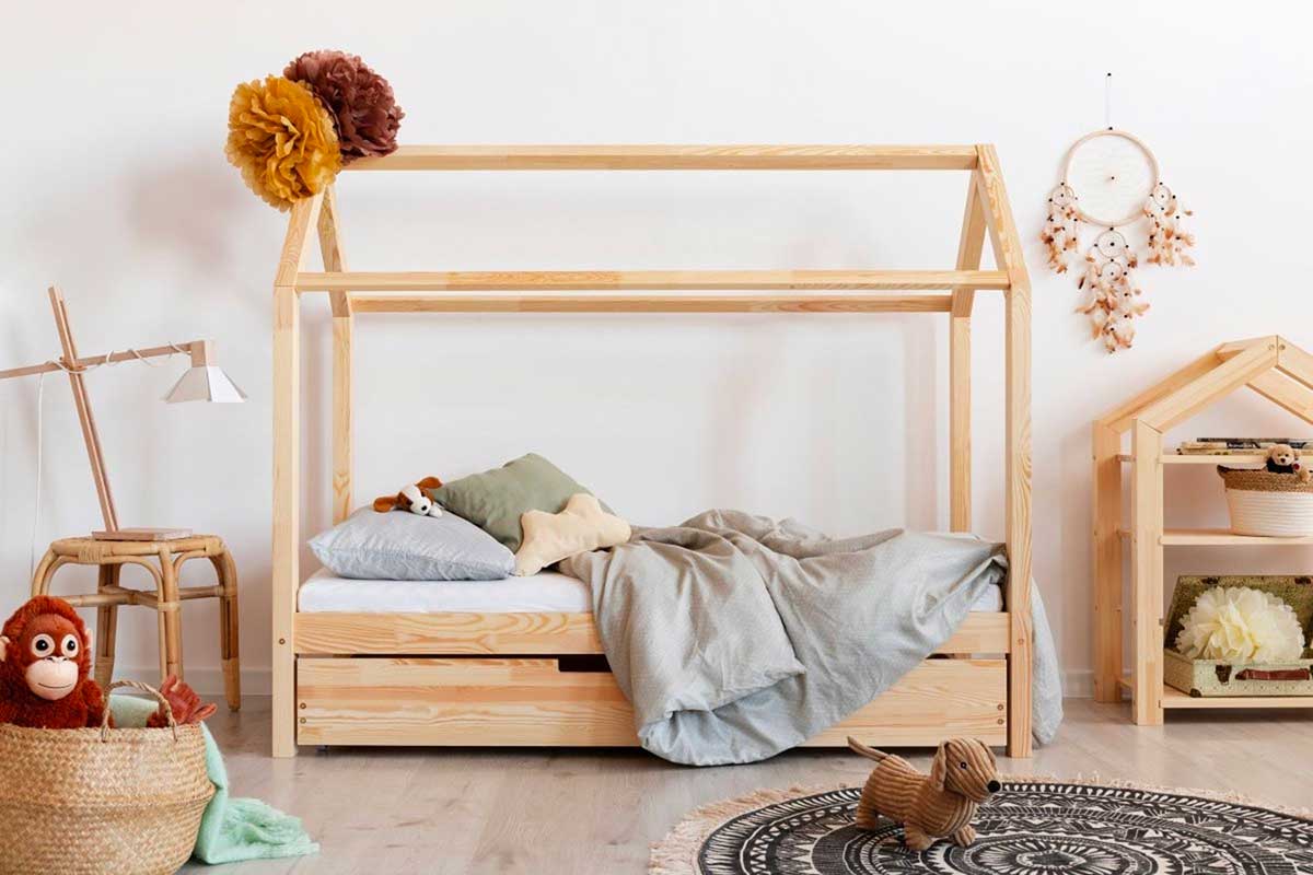 Lit cabane fermée pour enfant en bois de Pin naturel ou blanc