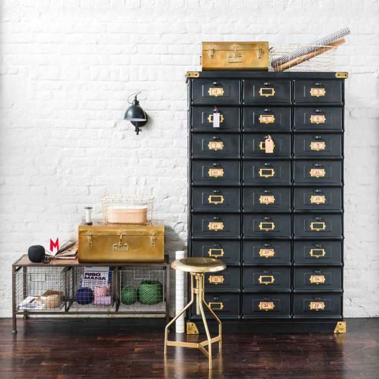 Meuble à chaussures industriel 14 idées déco pour l'entrée