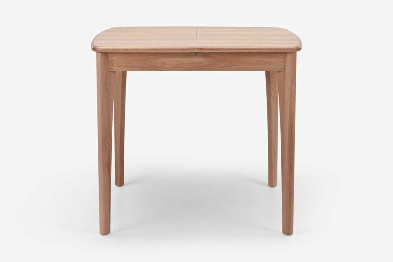 Table carrée pour petite salle à manger