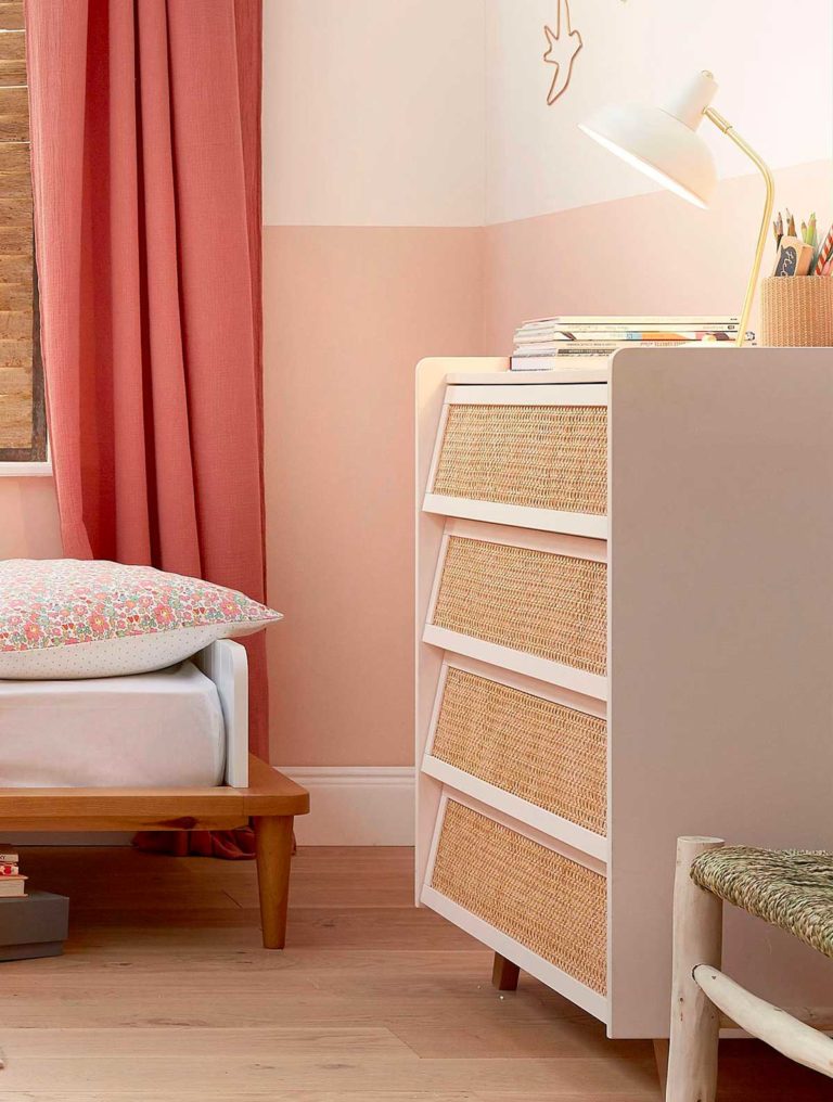 Commode en cannage : 16 idées pour une déco vintage