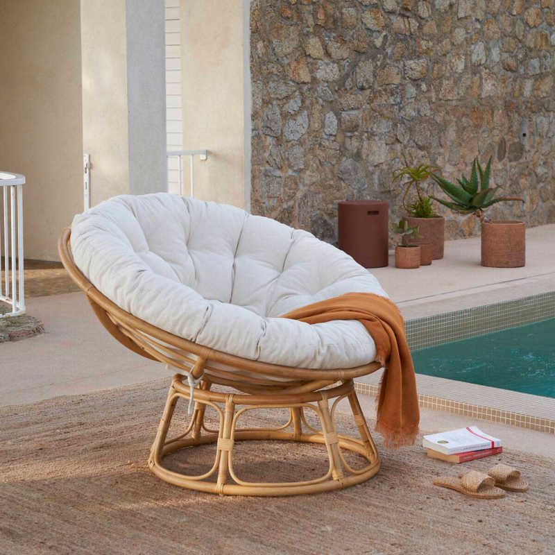 Fauteuil papasan en rotin avec coussin blanc Ø113cm