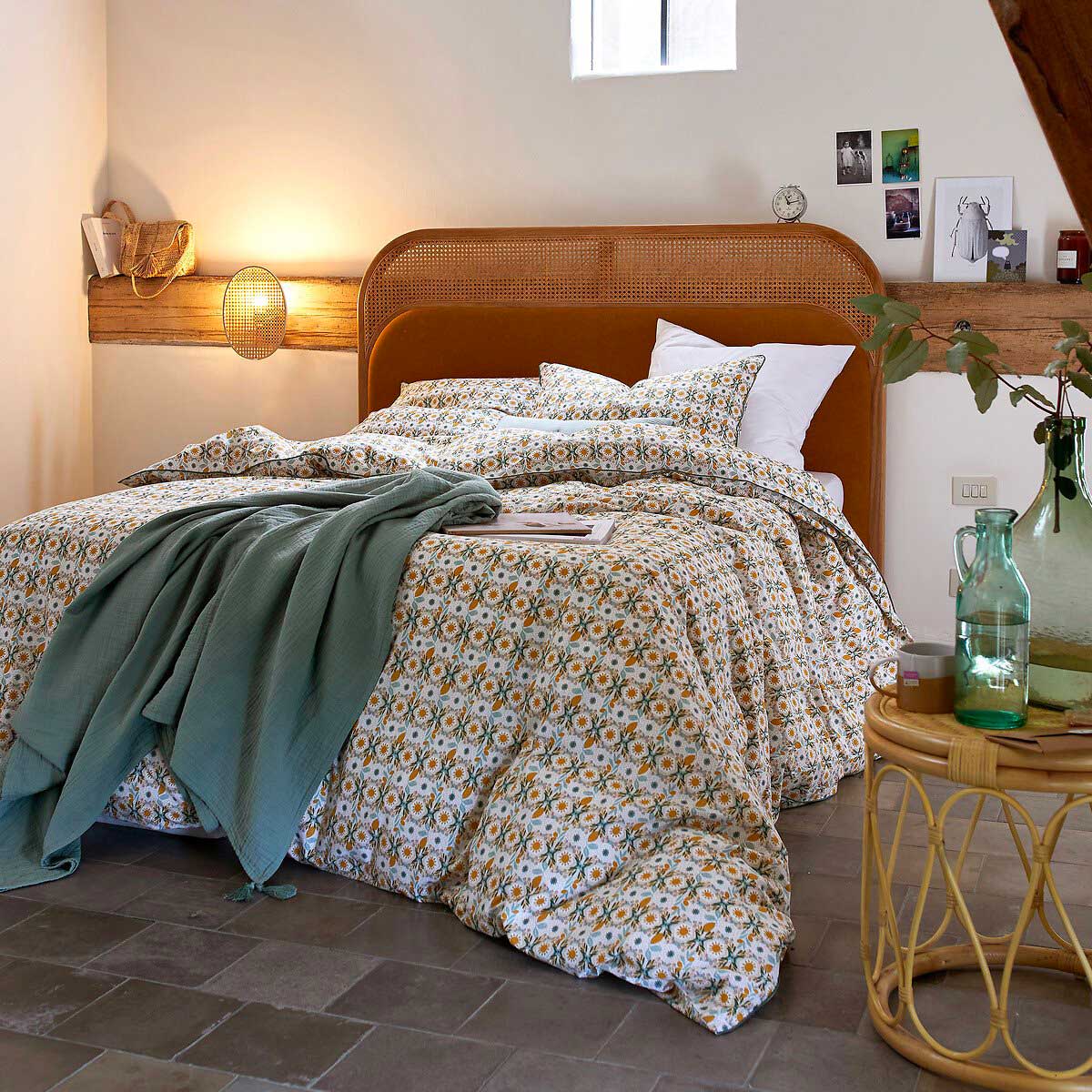 lit-en-velours-20-id-es-d-co-pour-une-chambre-cocon