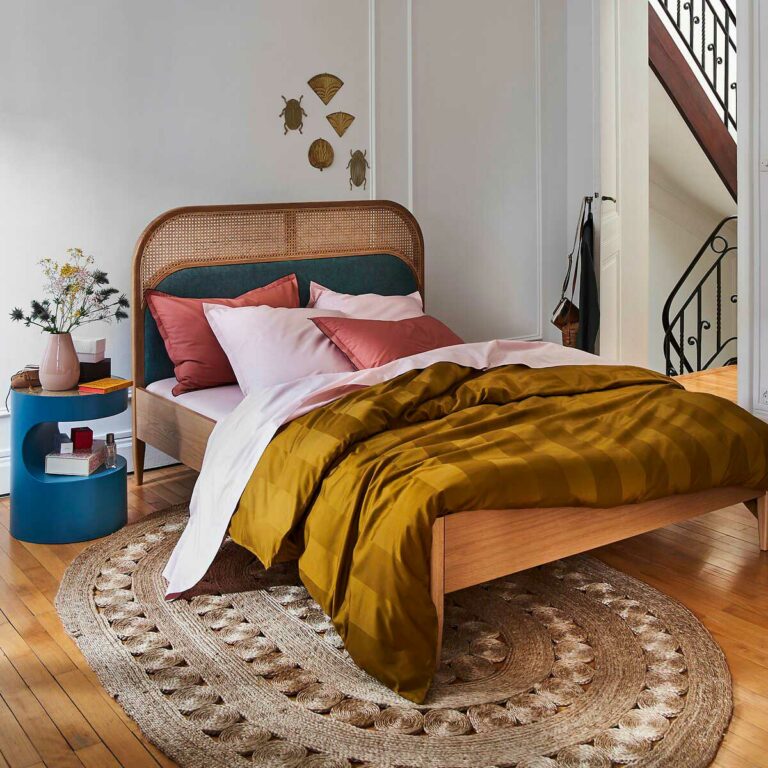 lit-en-velours-20-id-es-d-co-pour-une-chambre-cocon