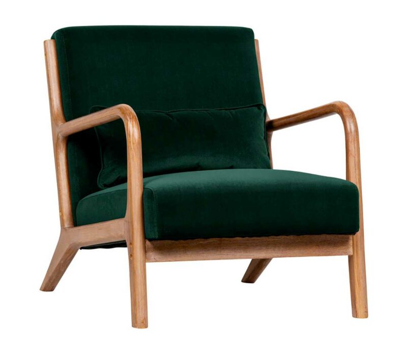 Esprit vintage dans un fauteuil en bois