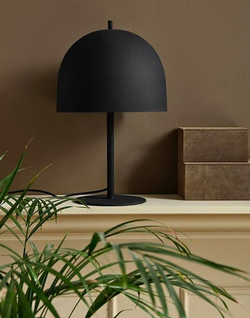 Lampe de table noire au design champignon