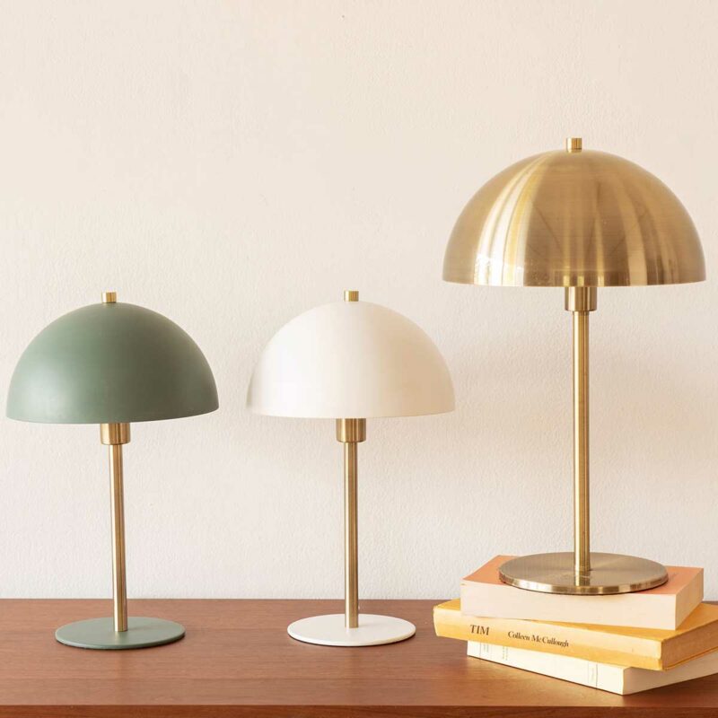 Tendance déco dorée avec ces lampes rétros avec abat-jour champignon
