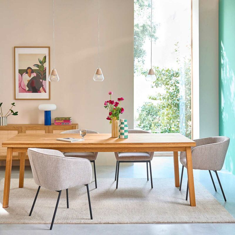 Table Cennas : l’élégance du chêne massif en version familiale