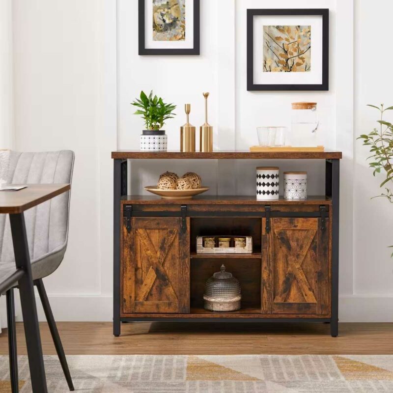 Buffet industriel avec portes coulissantes façon atelier