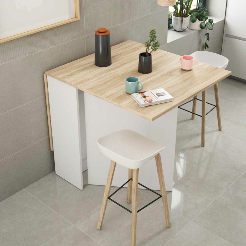 Idée de table murale rabattable dans une cuisine