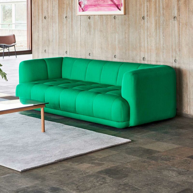 Design capitonné vert : quand le chesterfield rencontre le minimalisme