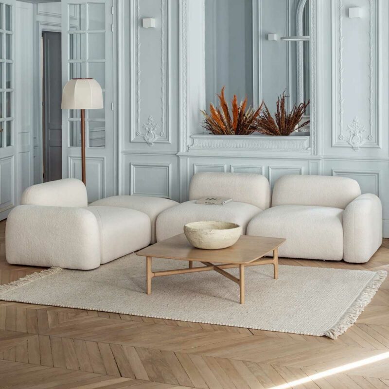 La douceur d'une canapé au design arrondi pour un salon japandi