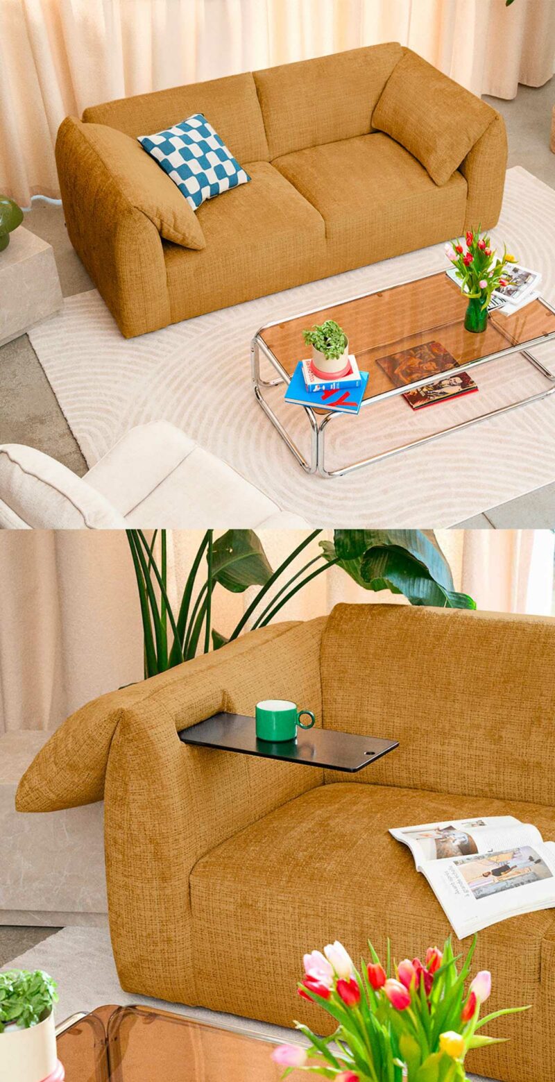 Original et astucieux : un canapé minimaliste avec tablettes modulables