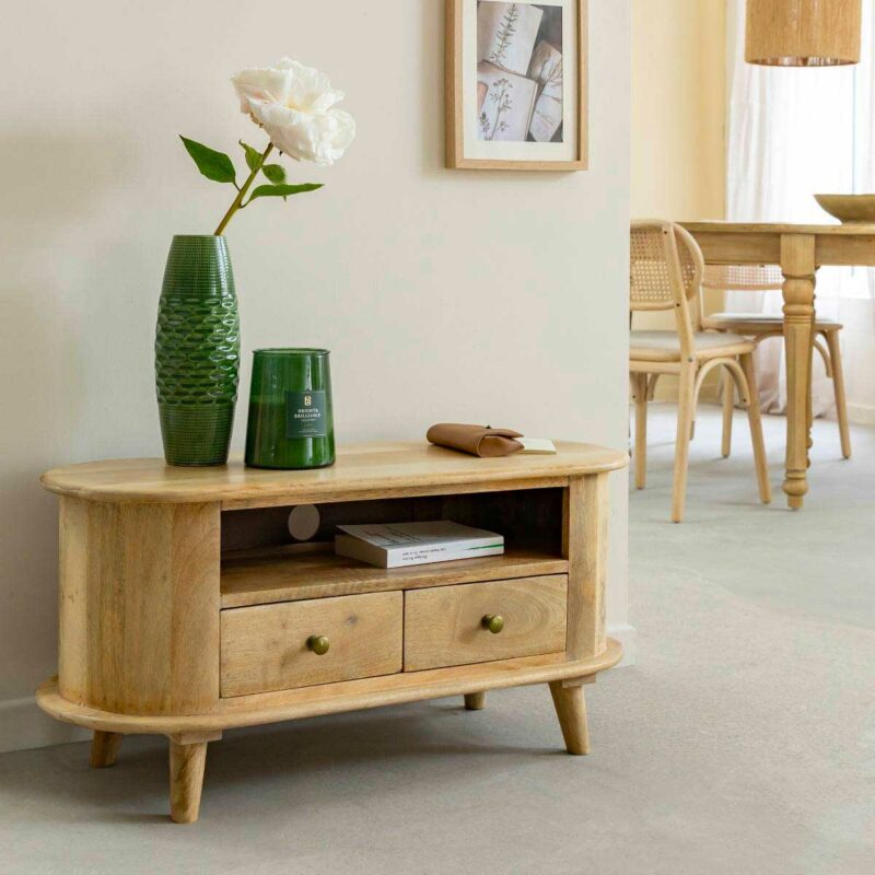 Petit meuble TV en bois clair aux côtés arrondis et charme naturel