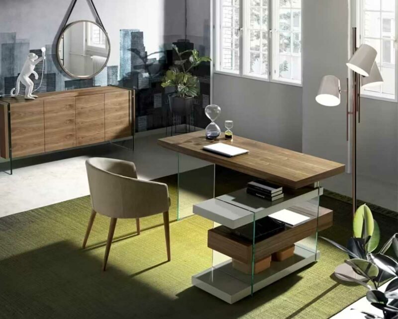 Bureau d’angle en verre : rangement intégré et plateau en bois chaleureux