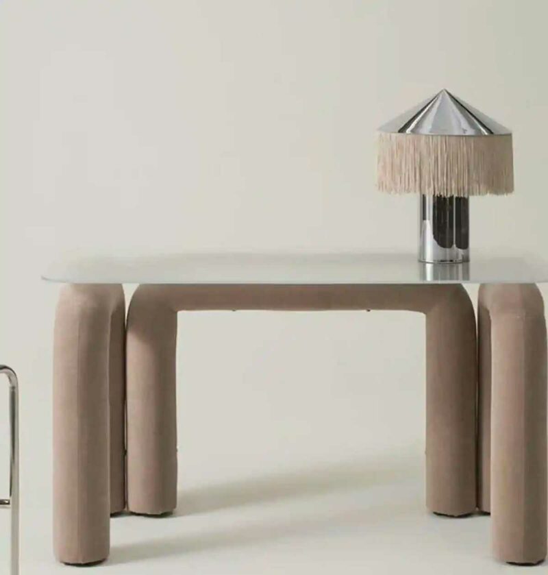 Verre dépoli et velours : un bureau tout en douceur