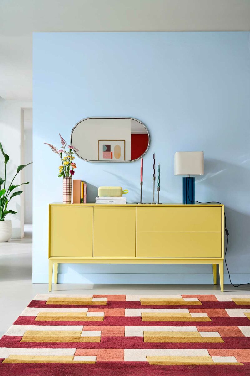 Déco tendance très colorée avec buffet
