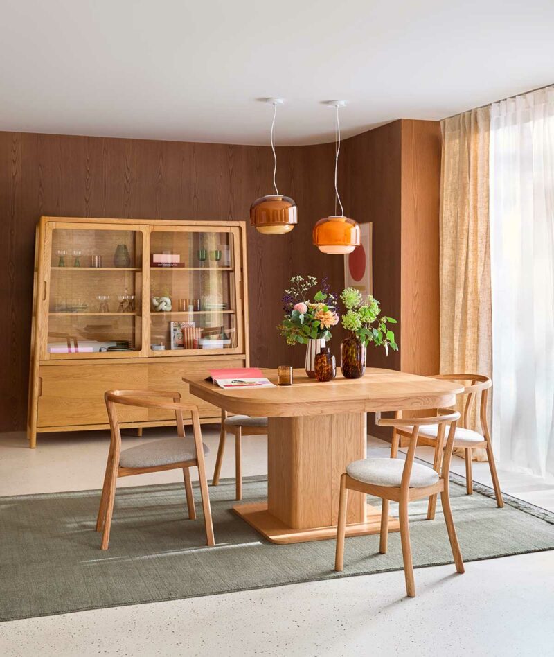 Salle à manger avec table Sculptural arty