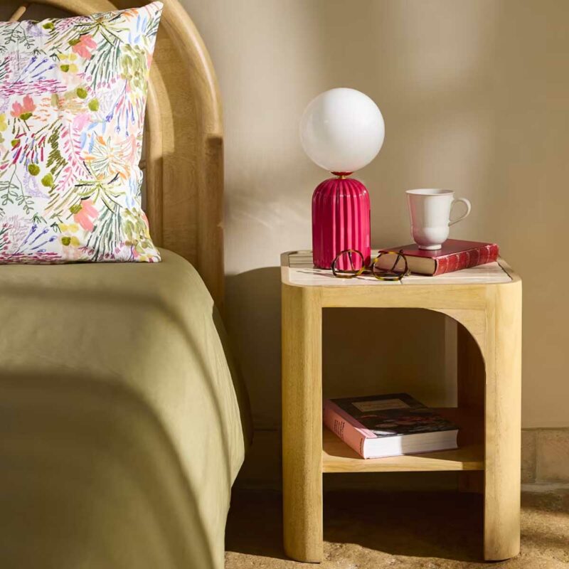 Canopée, table de chevet en bois et zellige écru